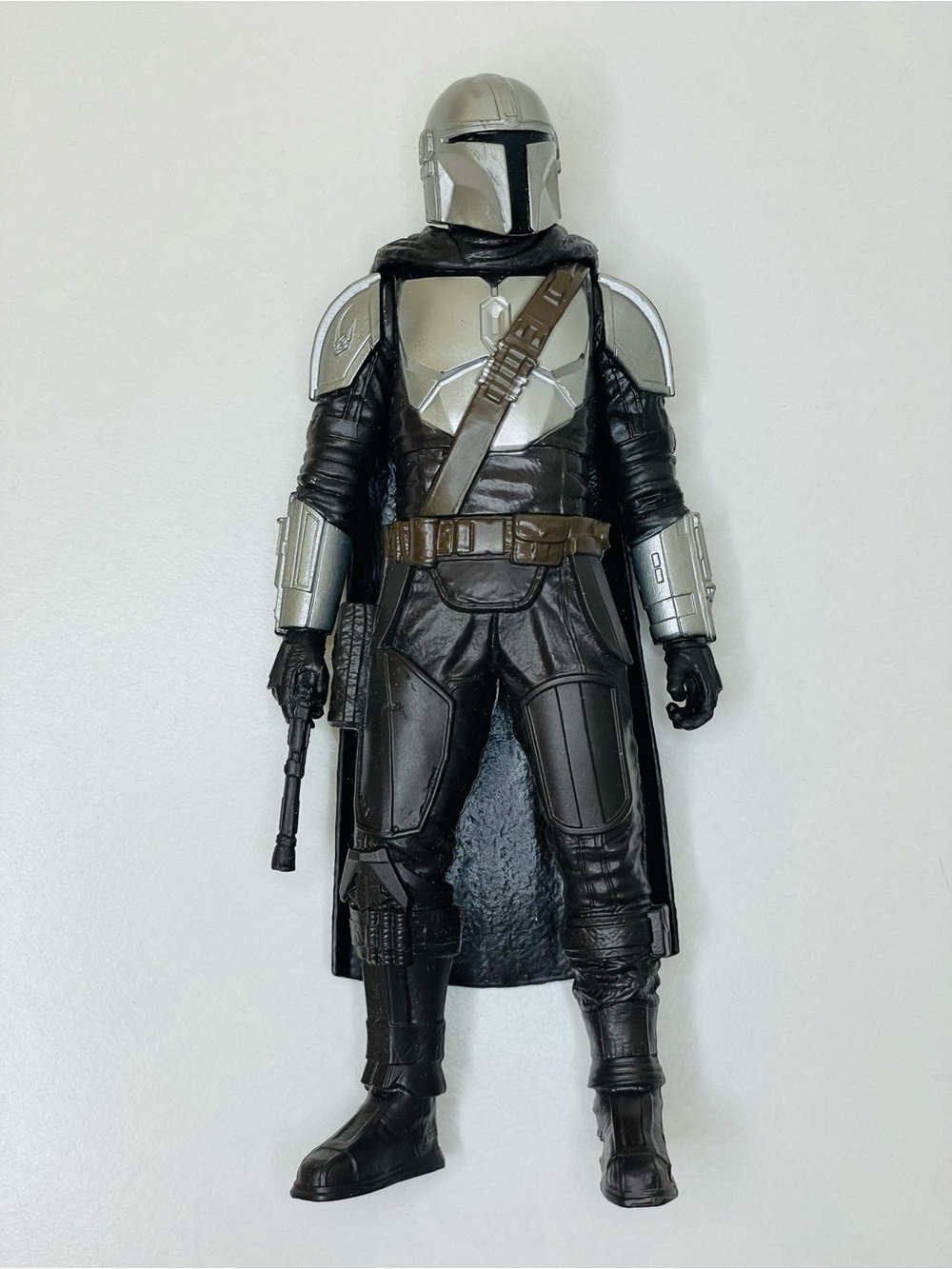 6"‎ Disney Star Wars Mandalorian Beskar Armor Action Figure Toy Figurine Hasbro
